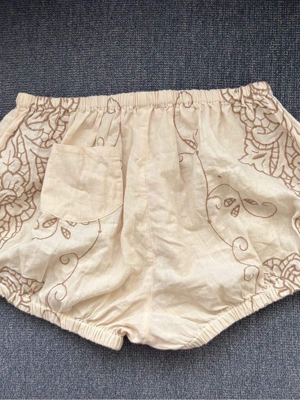 Anthropologie Embroidered Scalloped hem Bloomer Shorts - Picture 2 of 3